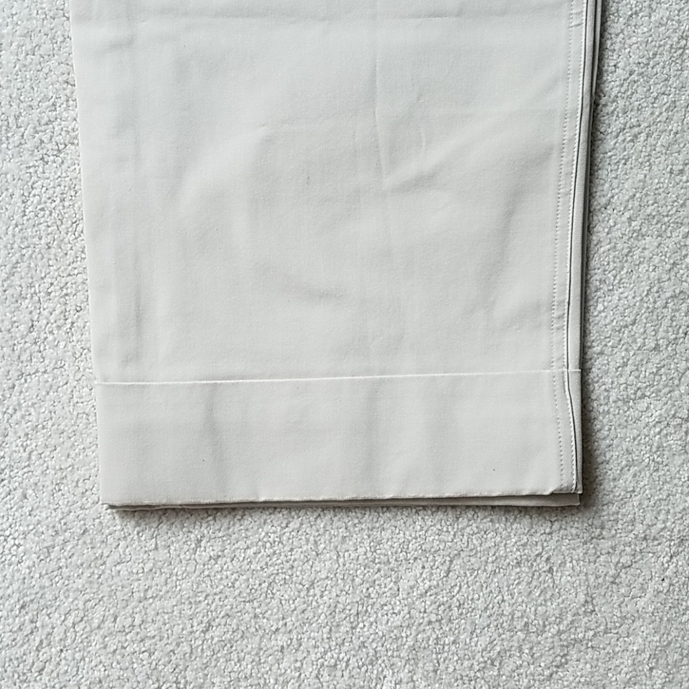 NWOT. Wide leg cropped pants - Picture 5 of 11